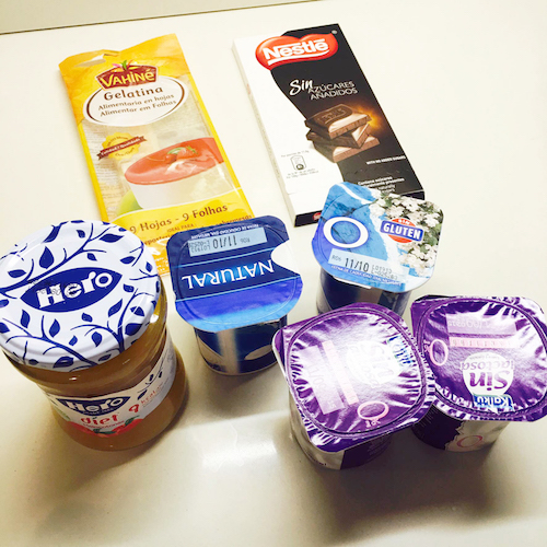 00. Ingredientes para el cremoso griego con melocoton y chocolate fitness