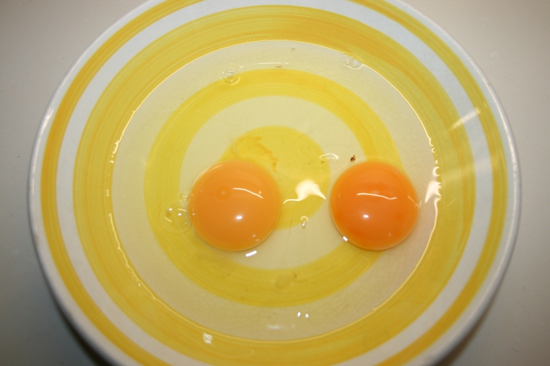 07. Batir huevos para la receta fitness del pastel de setas fitness