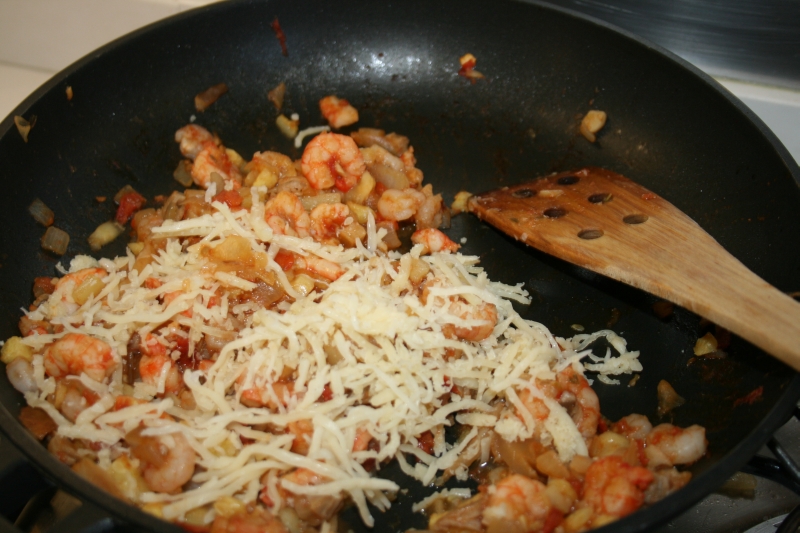 07. queso rallado para los calabacines rellenos de gambas y verduras