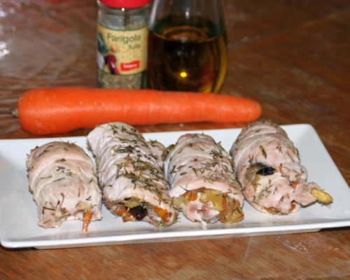 08. Bodegón de los rollitos de pavo rellenos en el horno