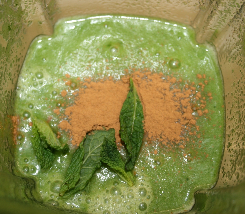 Añadimos Canela y menta para los batidos verdes en blog de fitness y nutrición